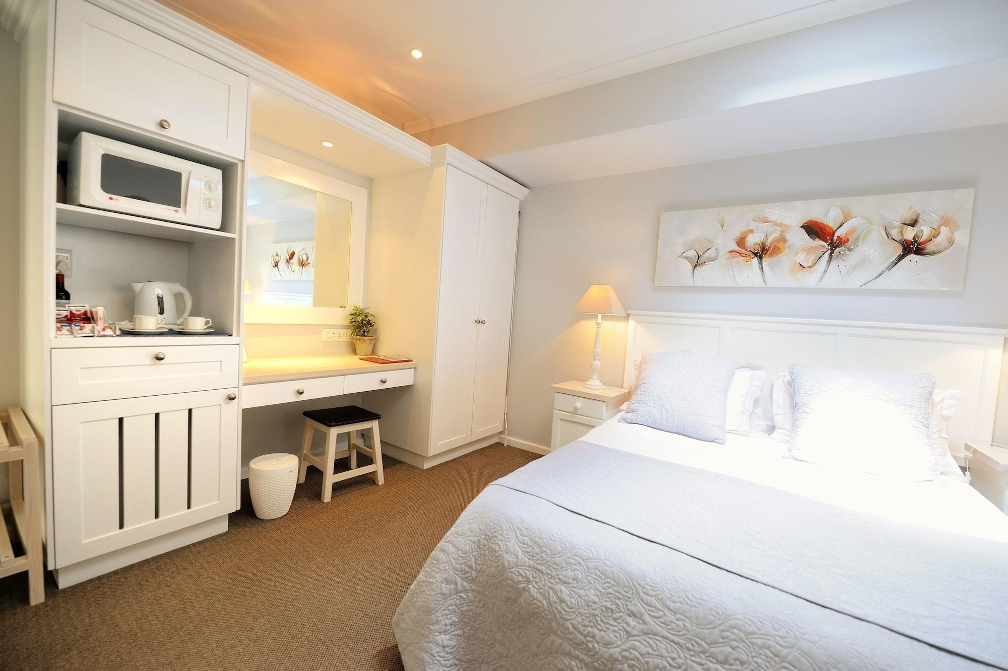 Beachwalk Bed And Breakfast - #Solar Energy #No Loadshedding Port Elizabeth Exterior photo