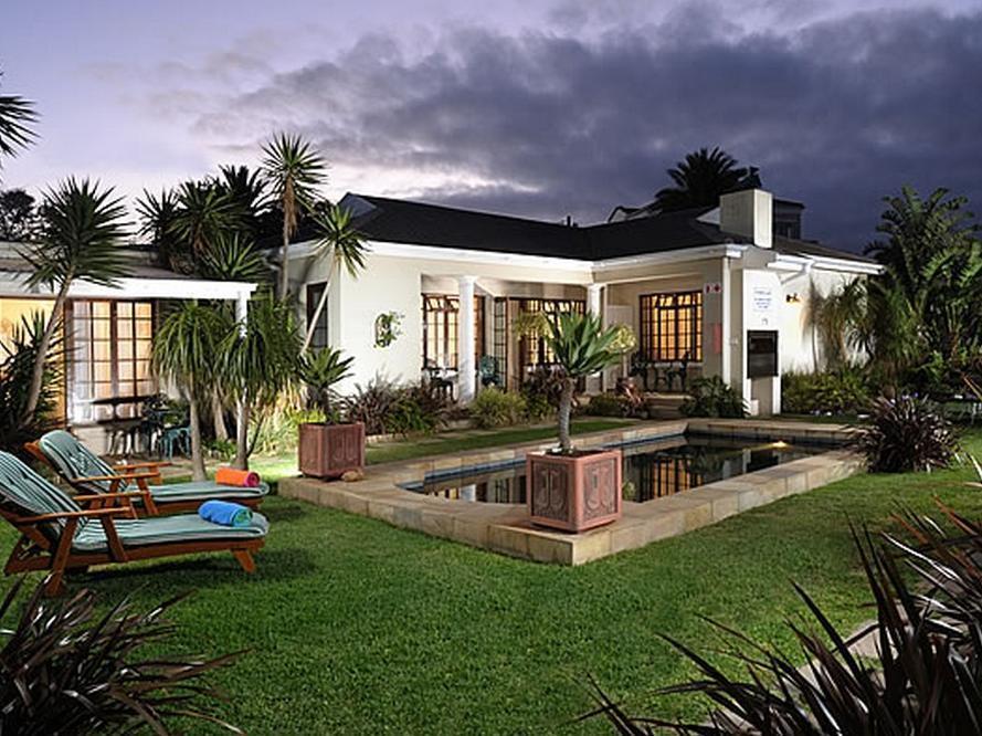 Beachwalk Bed And Breakfast - #Solar Energy #No Loadshedding Port Elizabeth Exterior photo